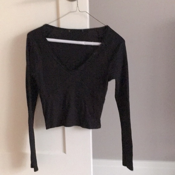 Lacy black long sleeve top - Picture 2 of 3